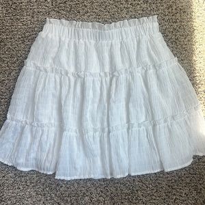 White skirt, Ruffles, Never Worn, Women’s Medium